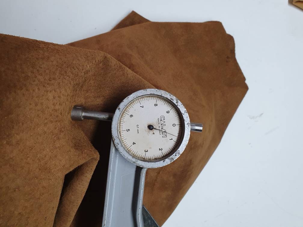 Pig suede leather for lining, Genuine pig leather sheets, soft and thin with nap, thick 0,6mm (1 1/2 oz)