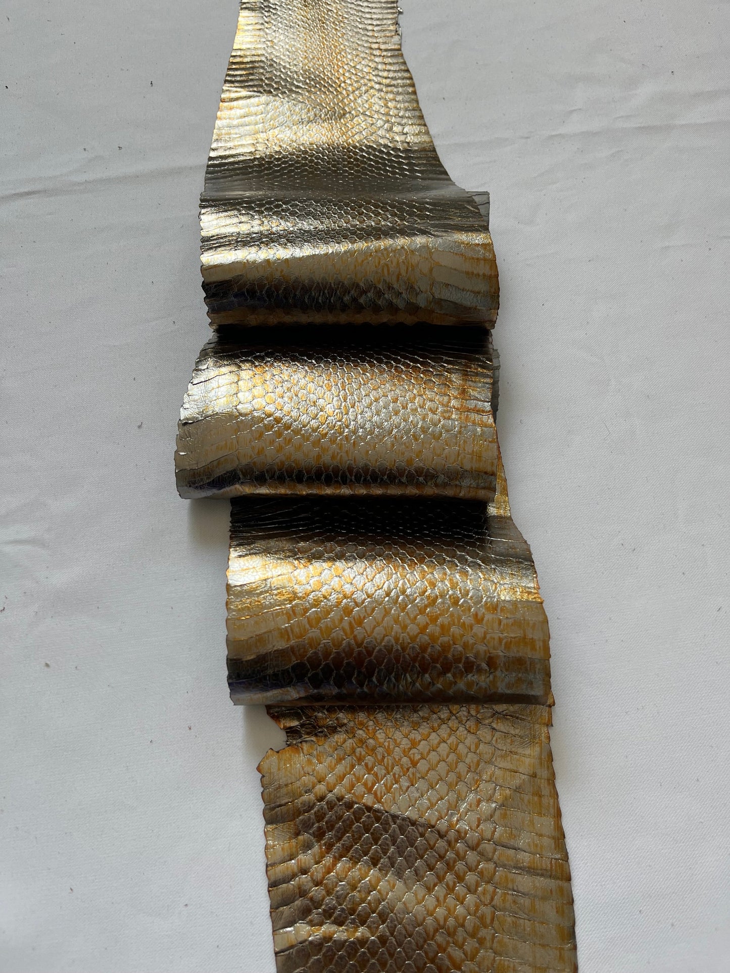 Genuine snake leather hide, thin and glossy color silver brown, thickness 0,3mm(1 oz)