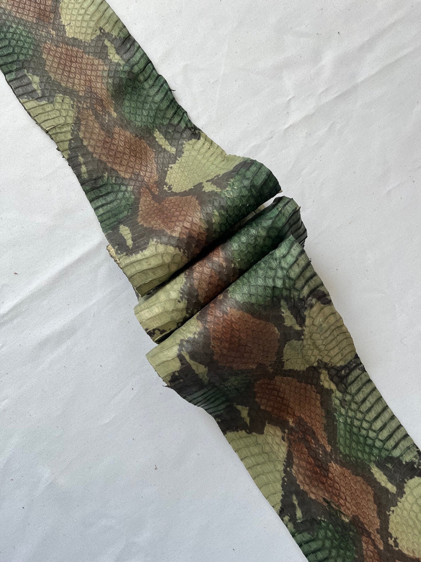 Genuine snake leather hide, thin and glossy color camo, thickness 0,3mm(1 oz)