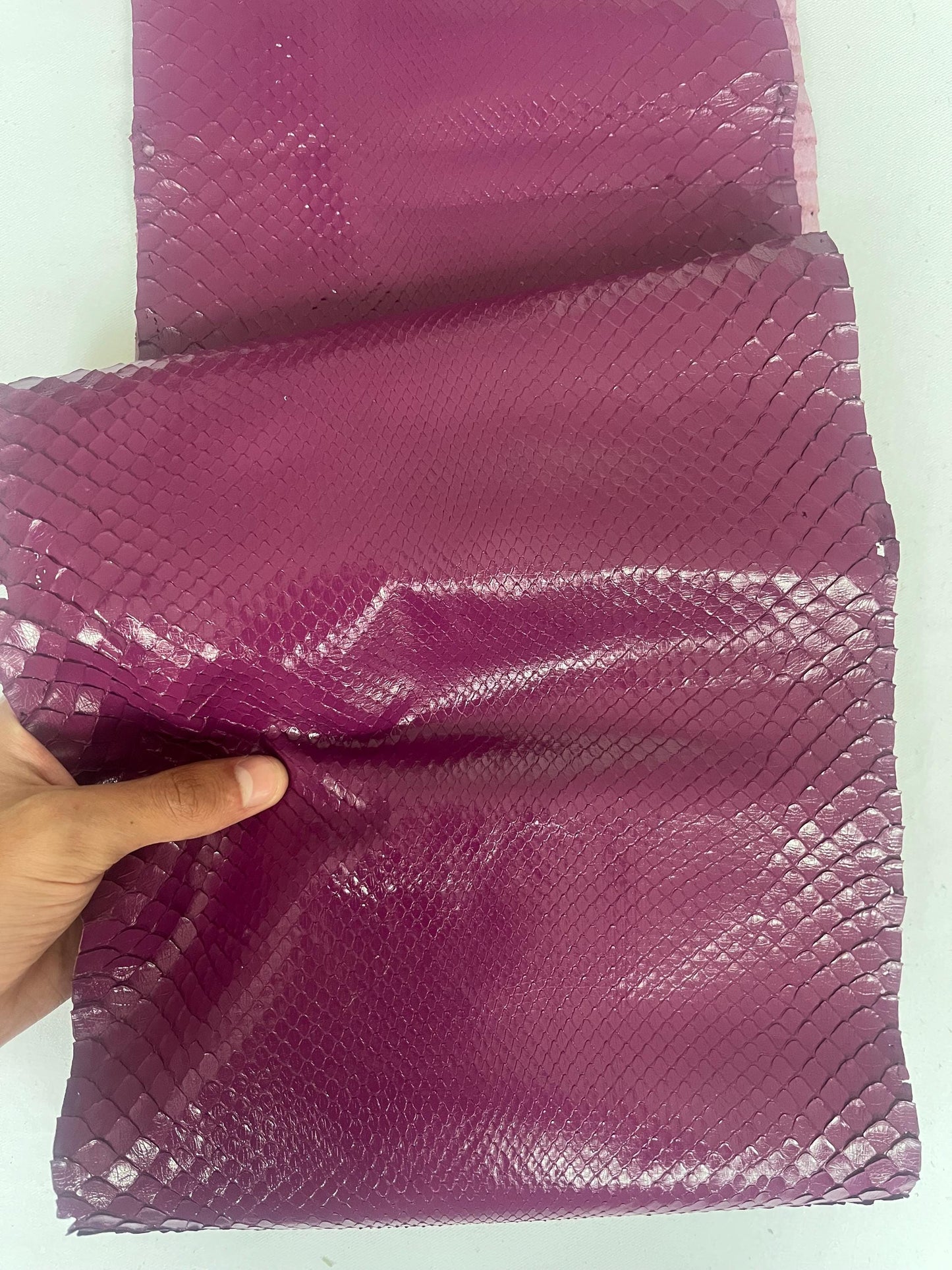 Genuine python leather, real snake leather glossy finished, long and wide snakeskin of thick 0,7mm(2 oz)