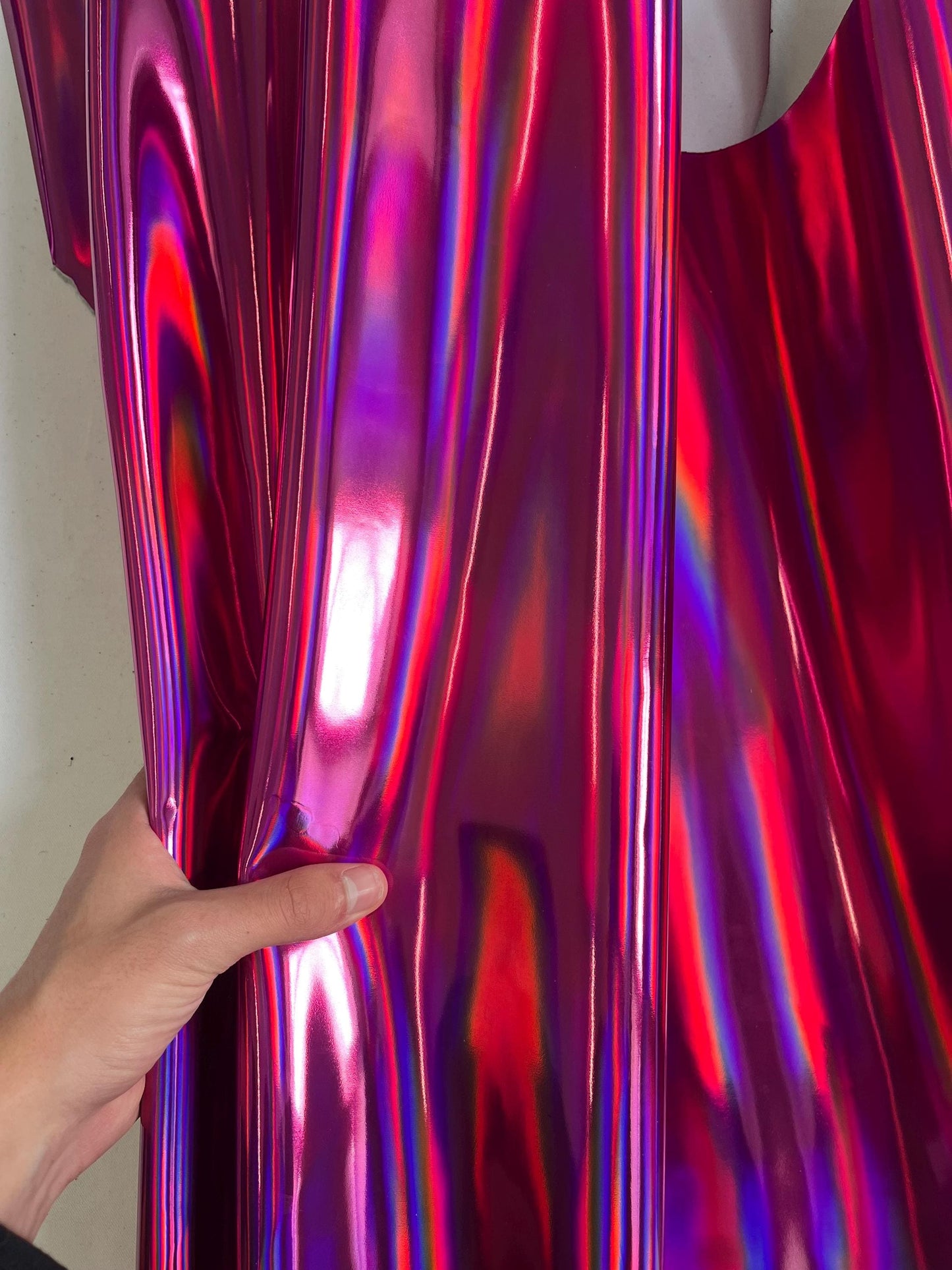 Cow patent iridescent leather, holographic rainbow cow leather glossy and metallic thick. 1,3mm (3 oz)