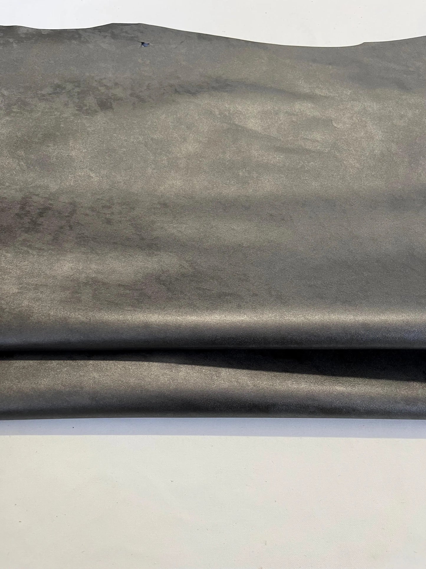 Sheep leather metallic colors, Genuine sheepskin leather for crafts, thick. 0,9mm (2 1/2 oz)