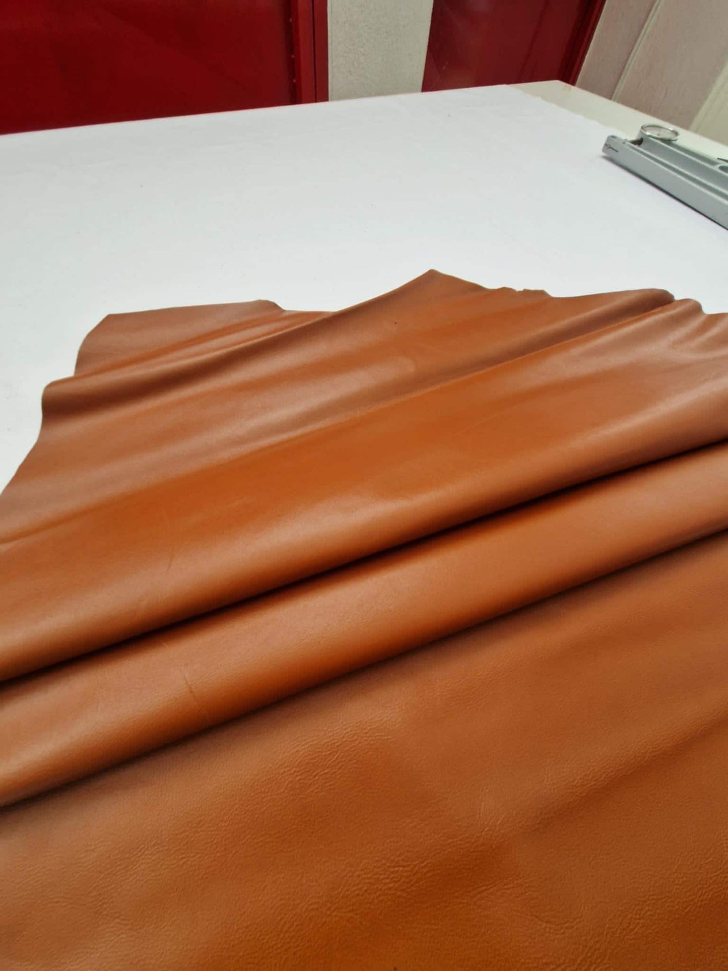 Sheep lining leather, big size sheep leather sheets, size 0,60(7 sqft)+, thick 0,9mm (2 Oz)