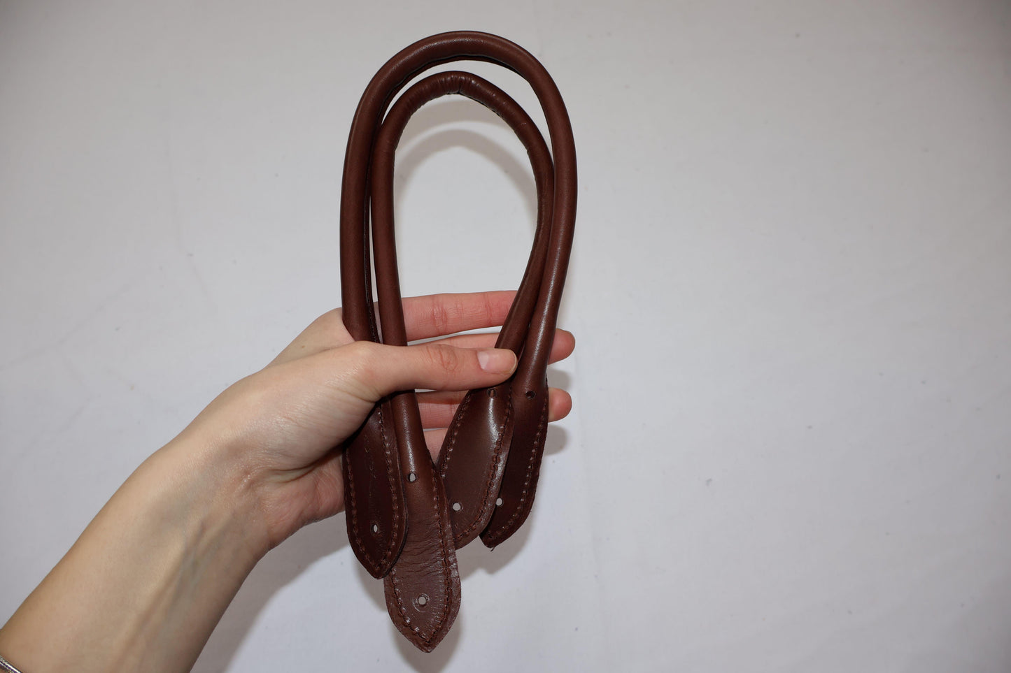 Leather handles for bags, Pair of leather handbag handles, rounded and stitched, length 55cm-21,6 inches - Salvo Leather