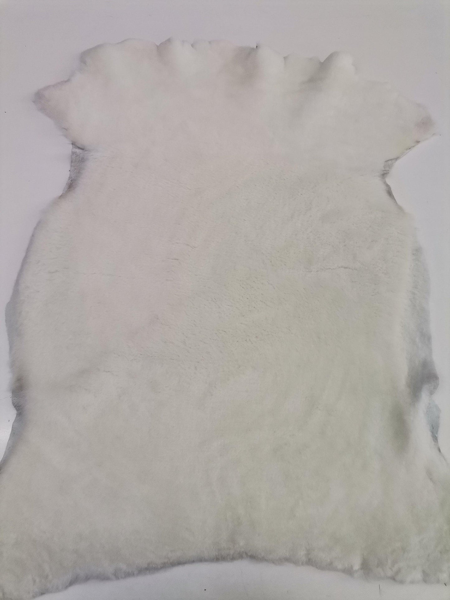 Sheep leather fur, genuine sheep leather sheets, Natural white wool hide - Salvo Leather