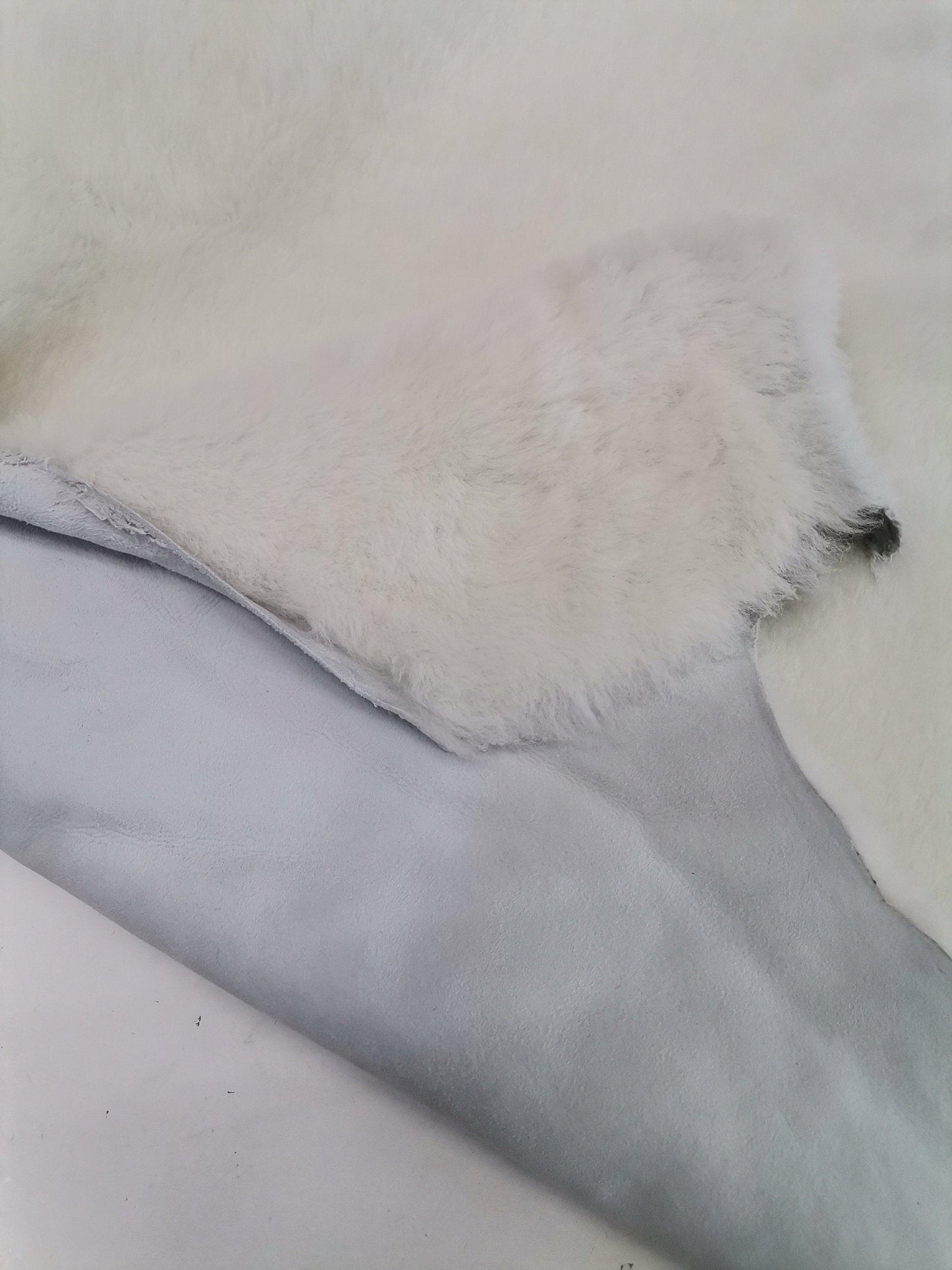 Sheep leather fur, genuine sheep leather sheets, Natural white wool hide - Salvo Leather