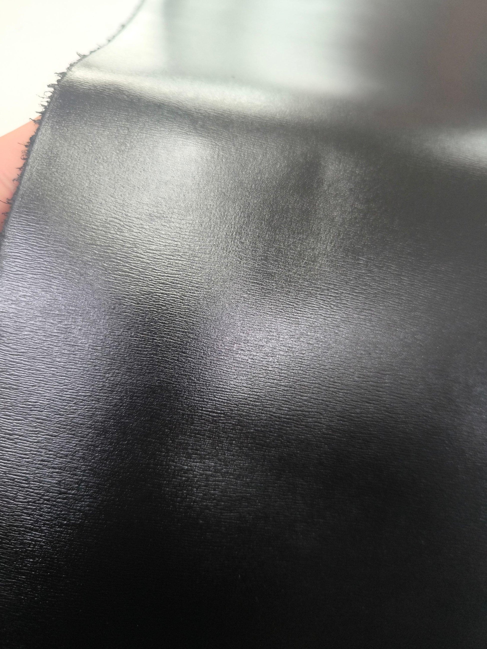 Cow saffiano leather, genuine cowhide leather for bags, thickness 1,1-1,2mm (3 oz) - Salvo Leather