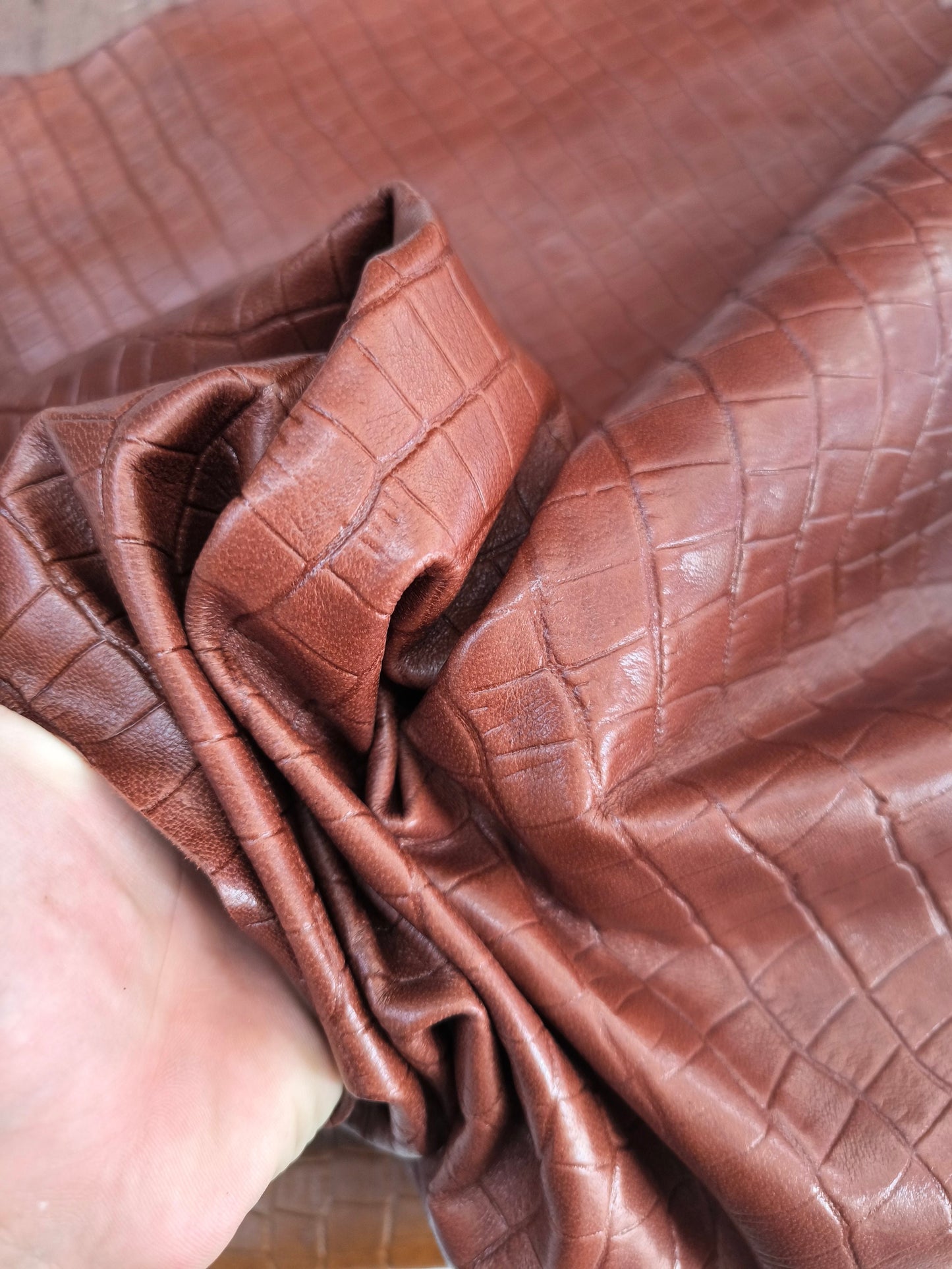 Sheep leather crocodile printed, genuine sheepskin leather sheets alligator embossed, thickness 1,1mm(3 oz)