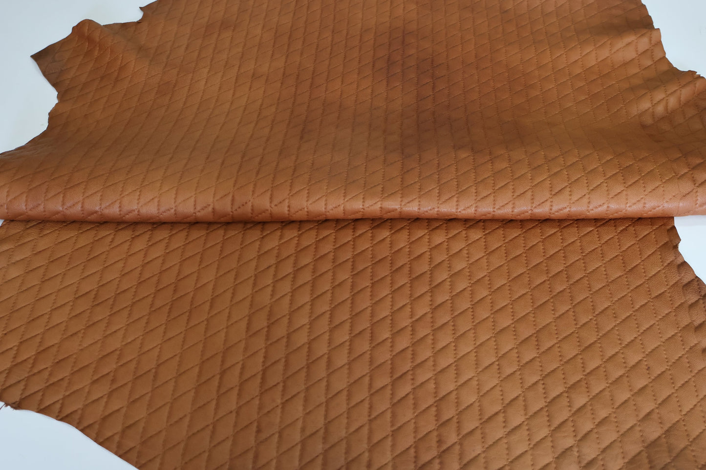 Sheep leather quilted pattern rhombus, Genuine sheep hide diamond printed leather sheets, thickness 1,1mm(3 oz)