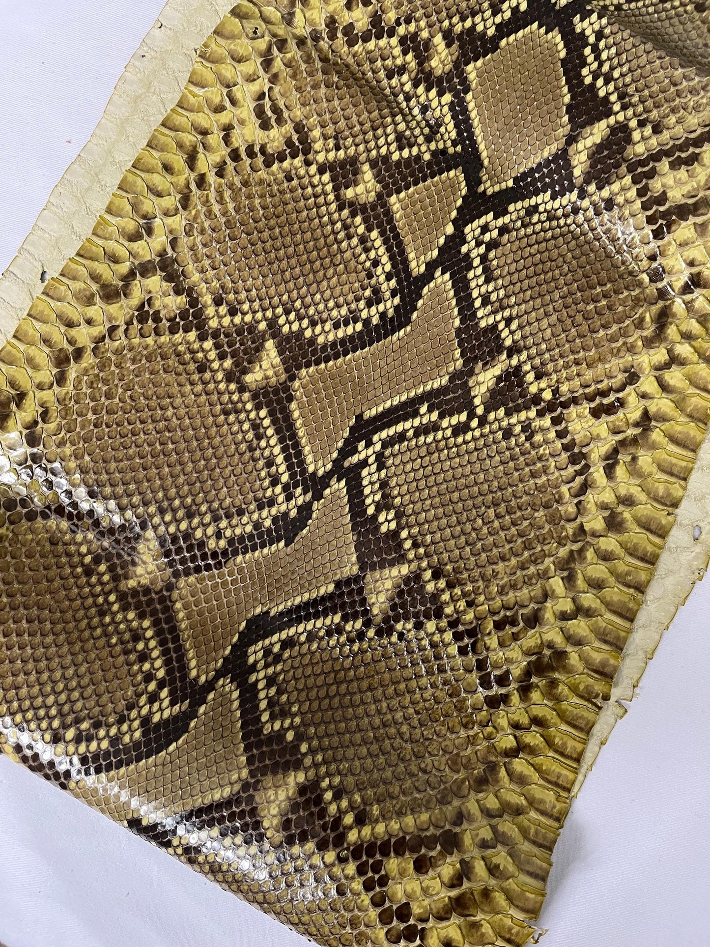 Real snake leather, genuine snakeskin hides, long and wide python leather of thick 0,7mm(2 oz)