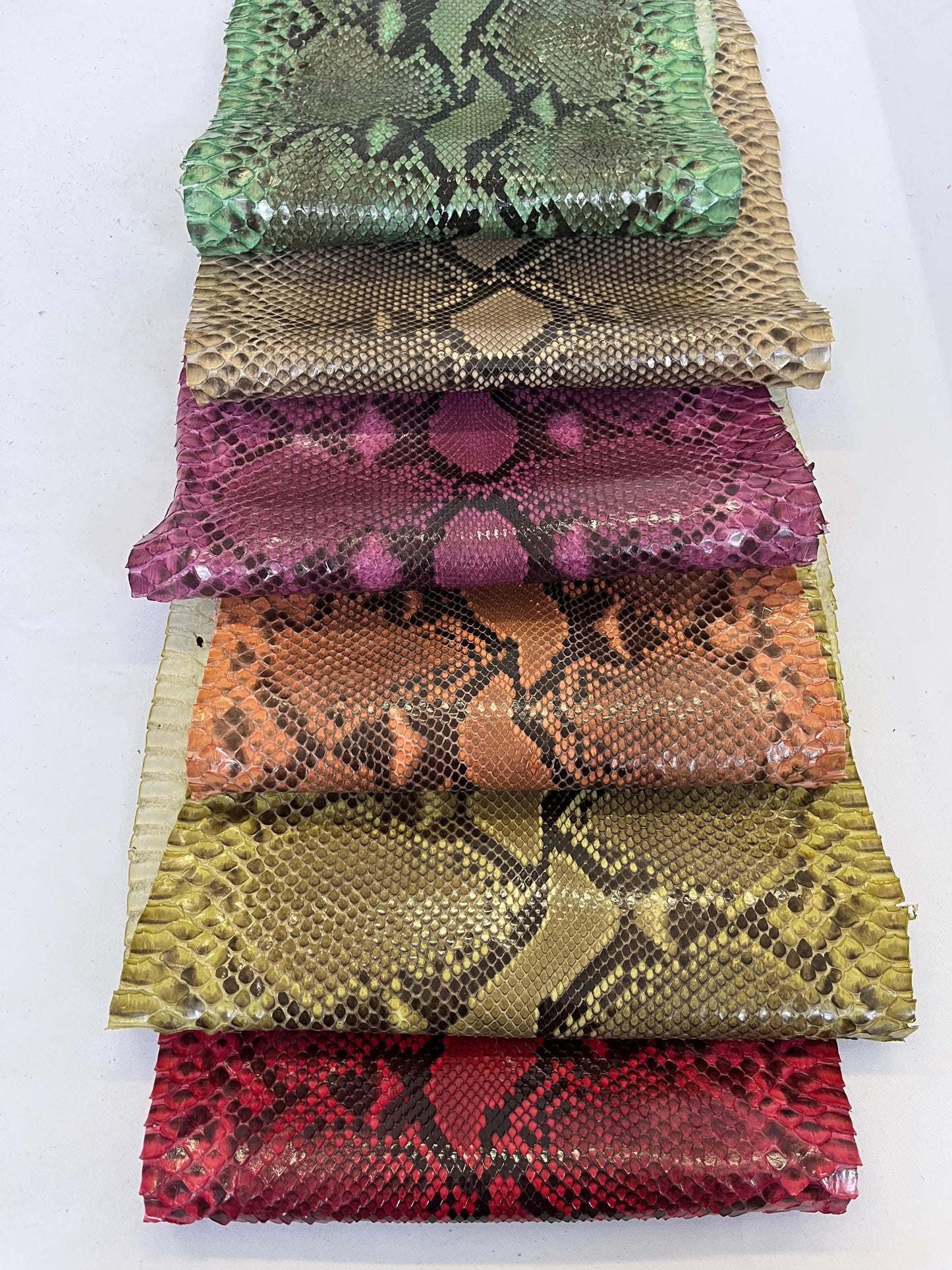 Real snake leather, genuine snakeskin hides, long and wide python leather of thick 0,7mm(2 oz)