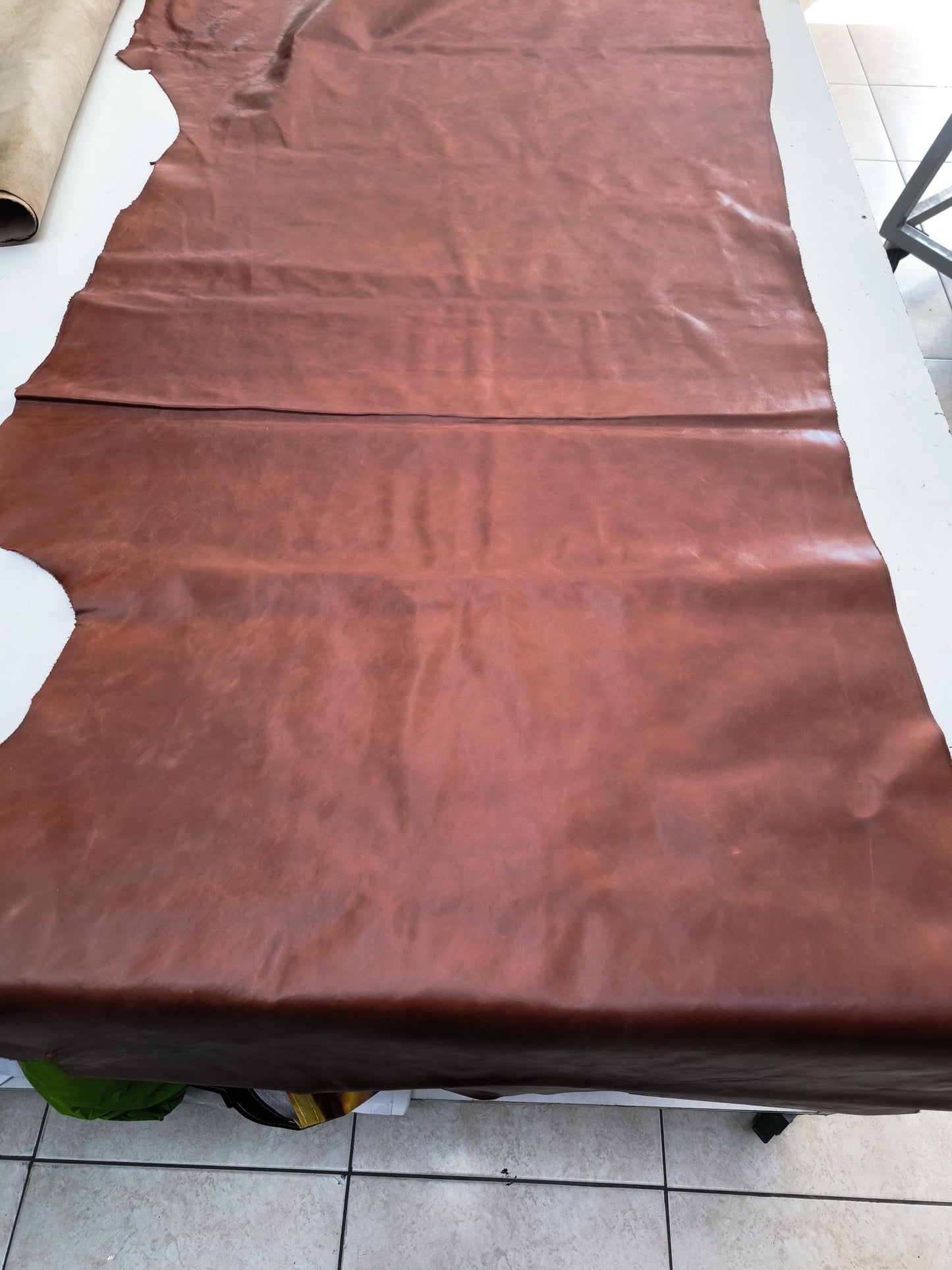 Cow leather for crafts, Genuine cowhide leather skin, crunchy and soft of thick 1,2mm (3 oz)