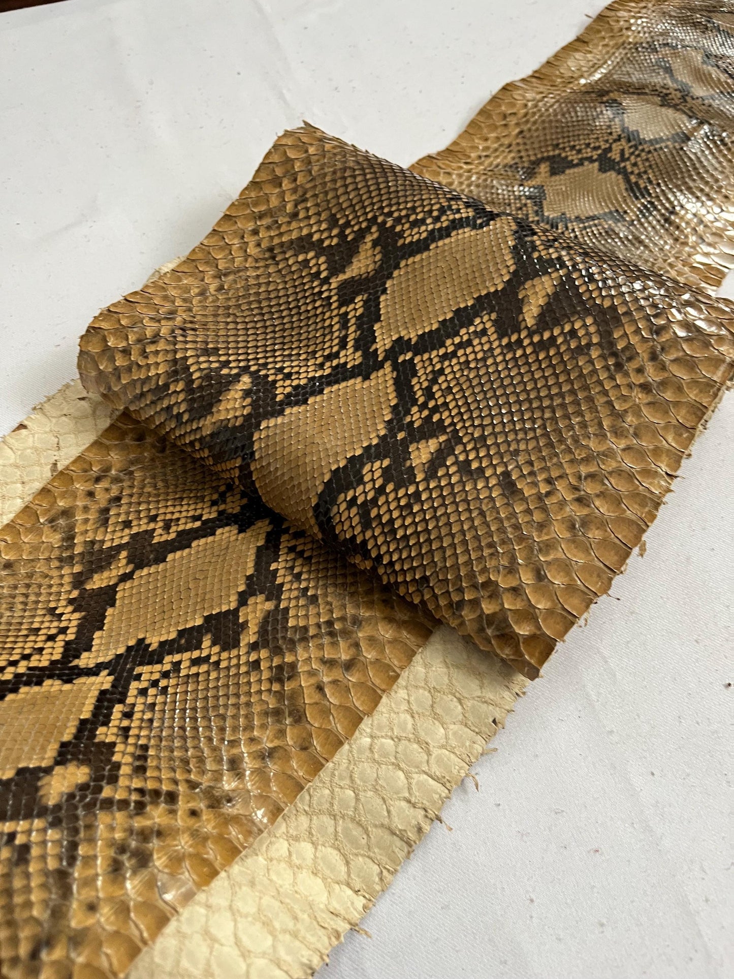 Real snake leather, genuine snakeskin hides, long and wide python leather for crafts of thick 0,7mm(2 oz)