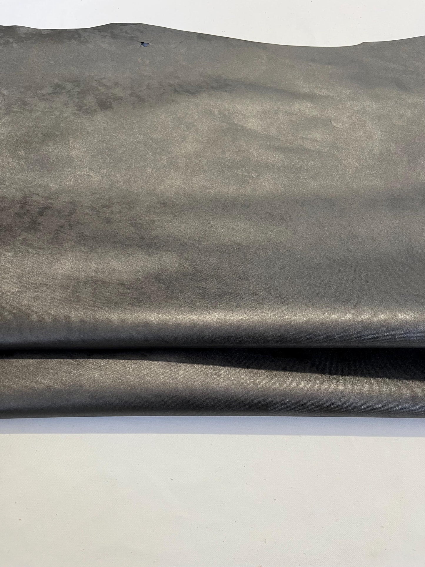 Sheep leather metallic colors, Genuine sheepskin leather for crafts, thick. 0,9mm (2 1/2 oz)