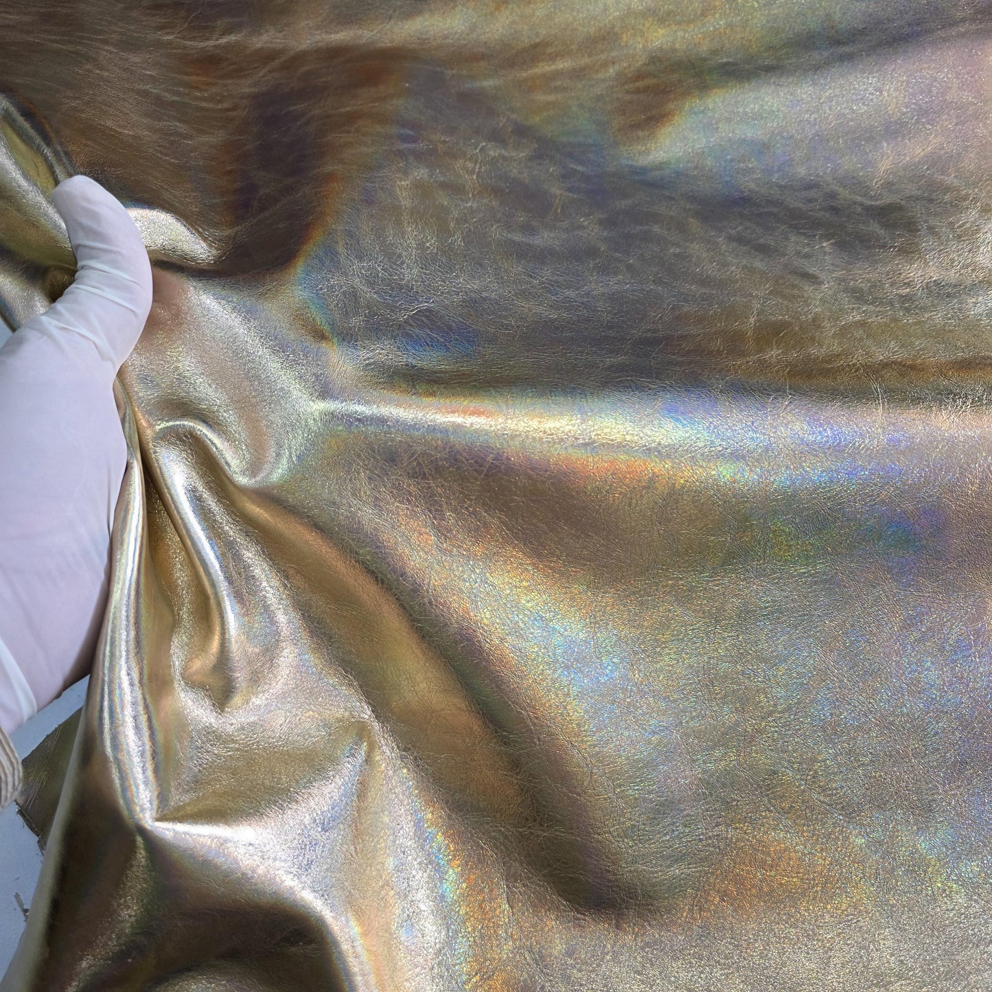 Iridescent metallic soft Cow Leather: Rainbow effect, thick 1.1mm( 3 oz)