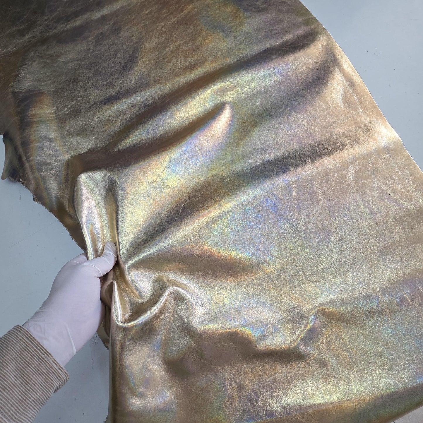 Iridescent metallic soft Cow Leather: Rainbow effect, thick 1.1mm( 3 oz)
