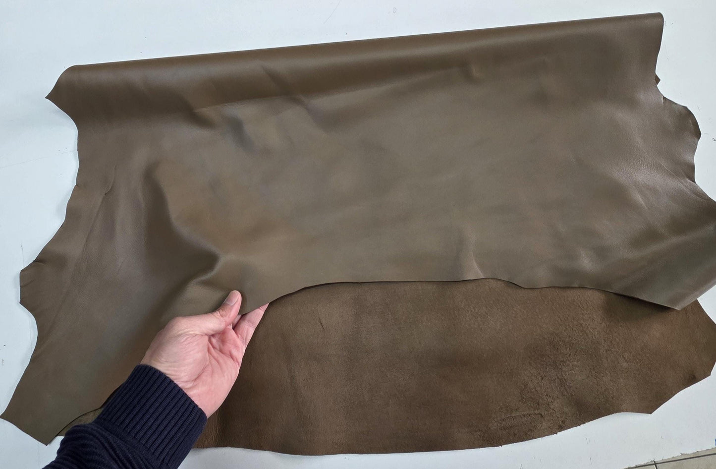 Color Taupe sheepskin hide: Soft Genuine Leather for Crafts