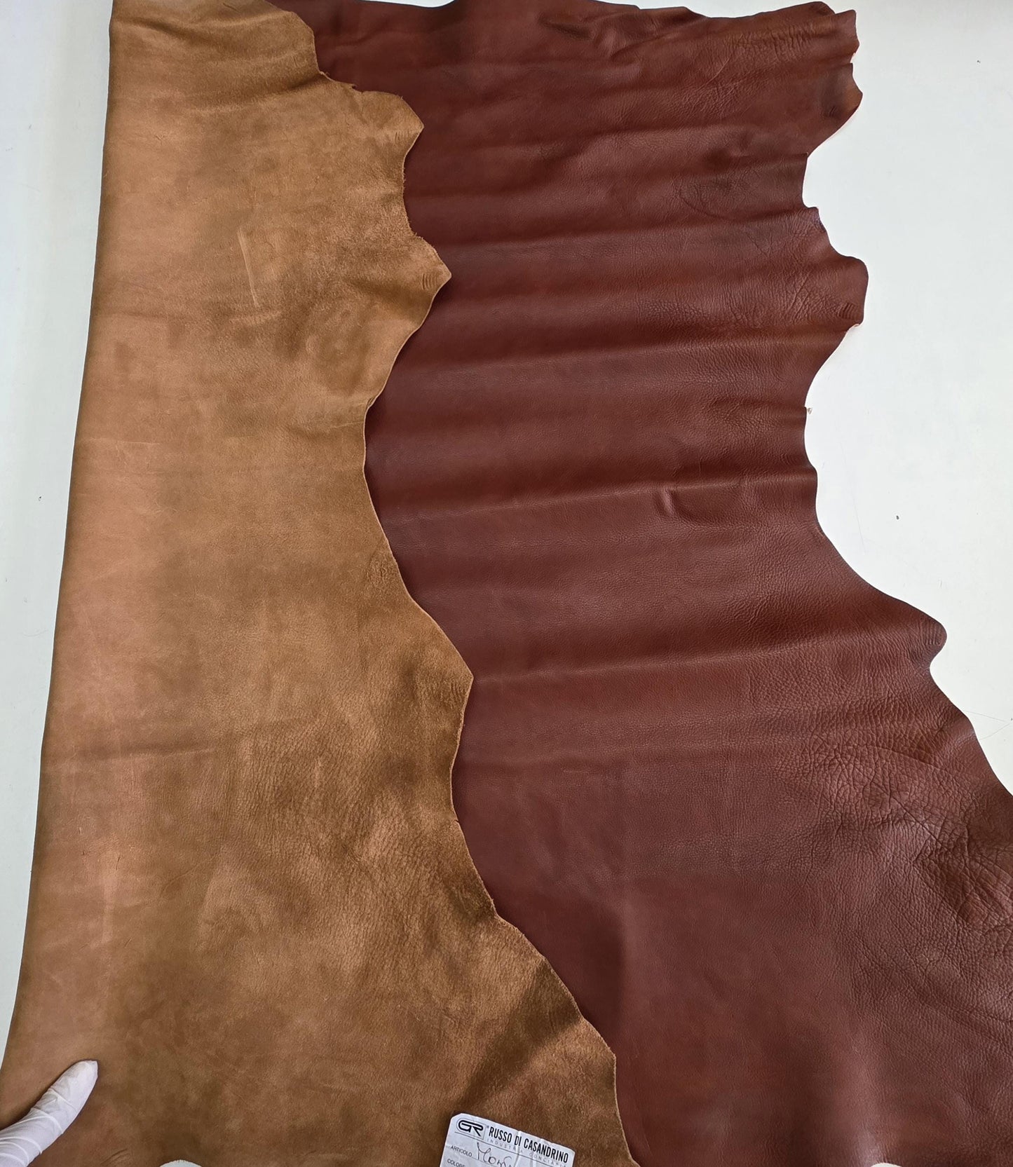 Natural milled Cow-Calf Leather for Crafts: Soft Cowhide Skin (1,2mm 3 oz)