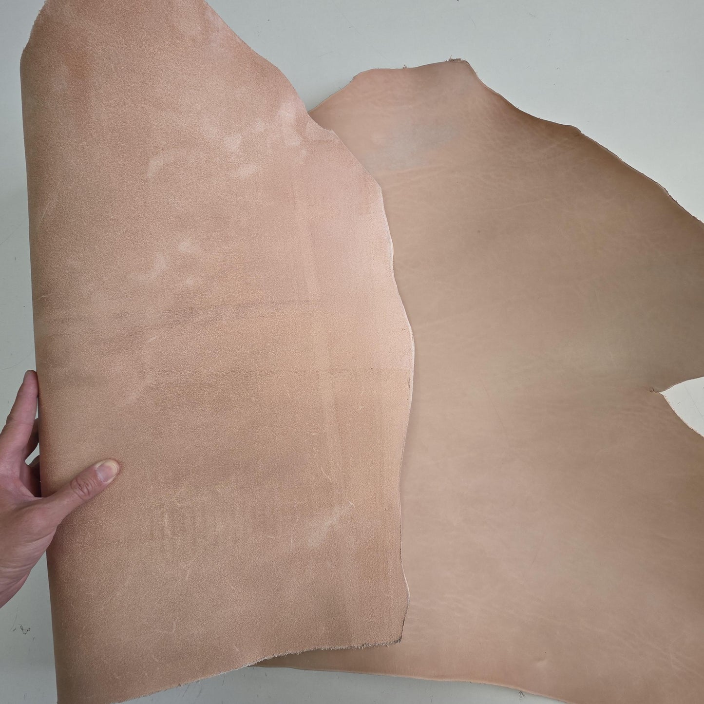 Full Vegetable Vacchetta Leather for Crafts: 2.2mm (5,5 oz)  Natural Cowhide Tooling leather