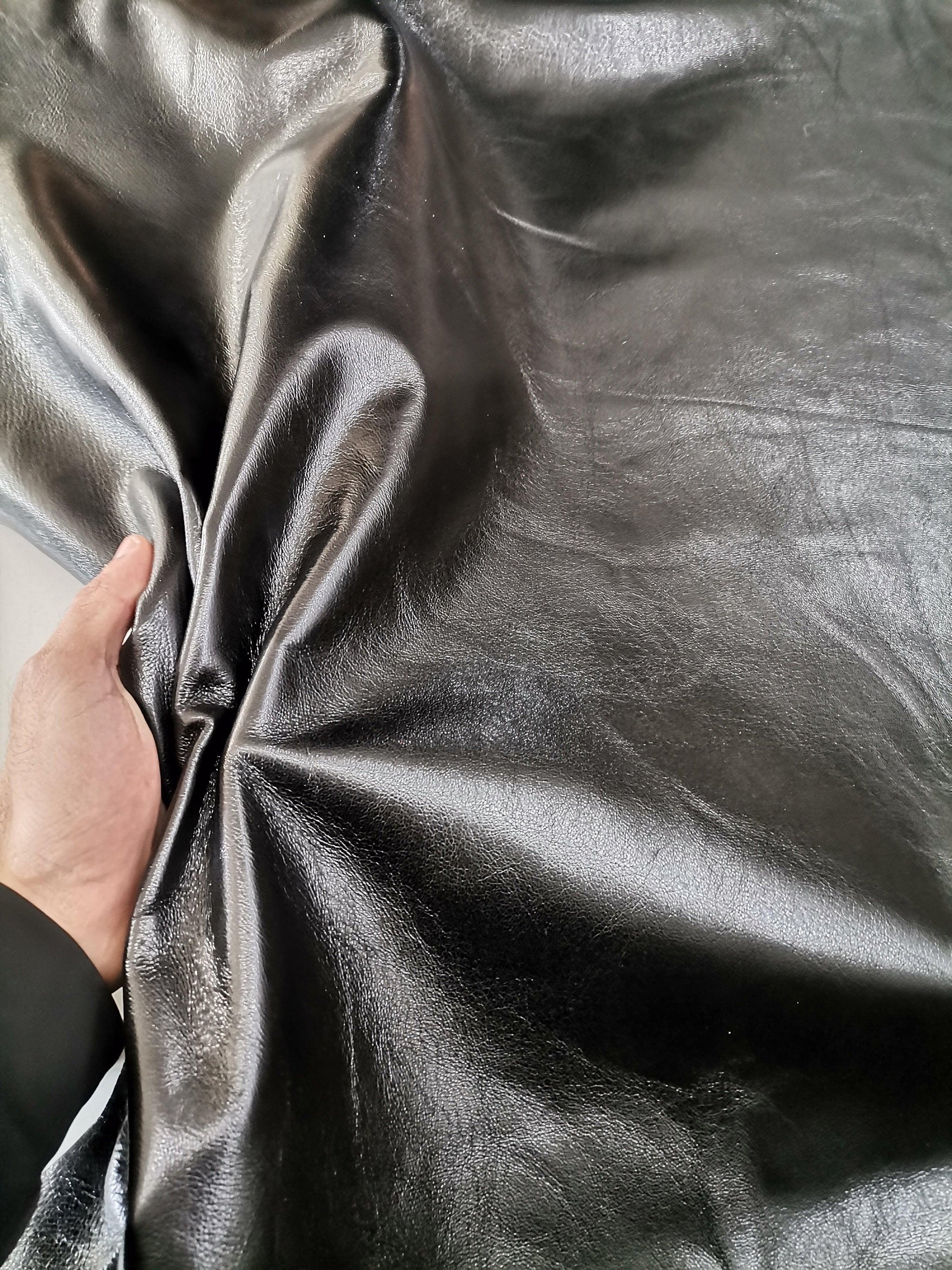 Sheep napa glossy leather for garments, lamp clothes black leather, sheep soft and light leather for jackets - Salvo Leather